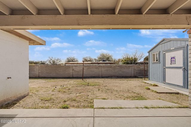 1820 E Alaska Street, Tucson, AZ 85706