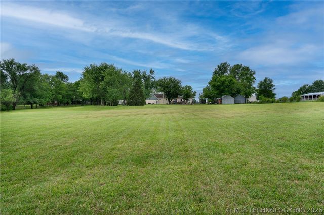 17809 E 114th Street N, Owasso, OK 74055