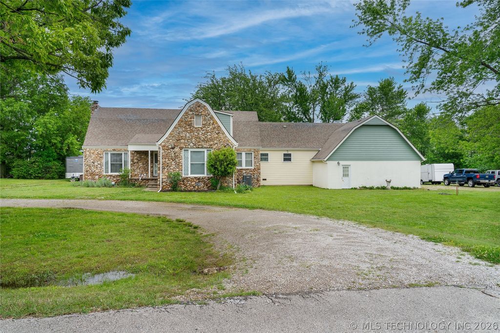 17809 E 114th Street N, Owasso, OK 74055