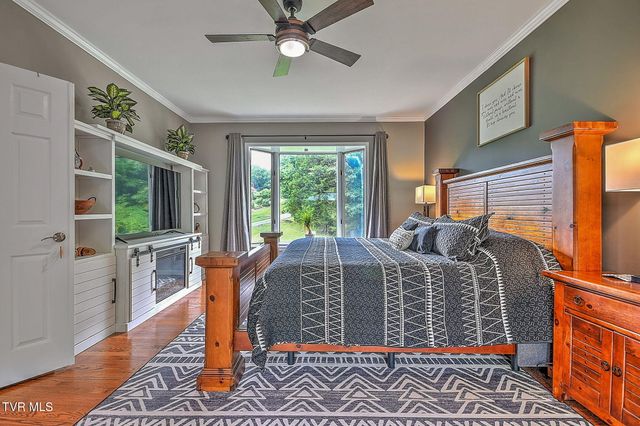 420 Fairway Estates Drive, Blountville, TN 37617