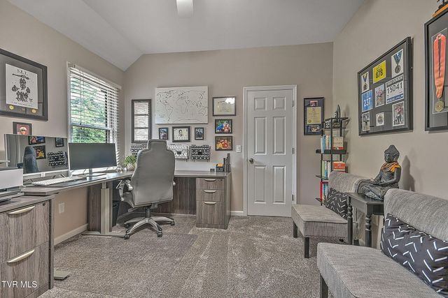 420 Fairway Estates Drive, Blountville, TN 37617