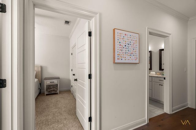 65 W Cadbury Ln., Hattiesburg, MS 39402