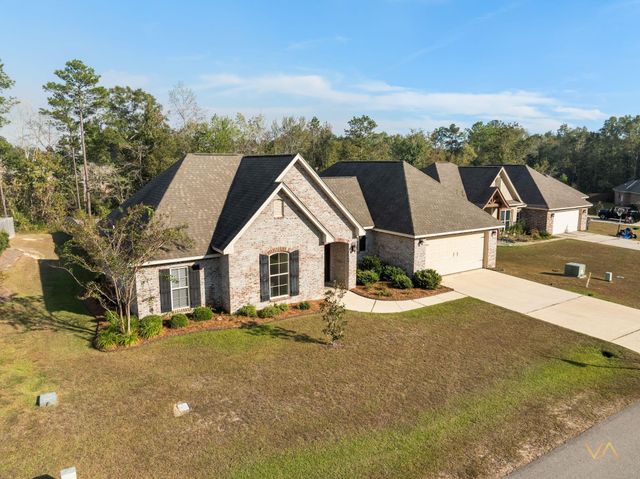 65 W Cadbury Ln., Hattiesburg, MS 39402