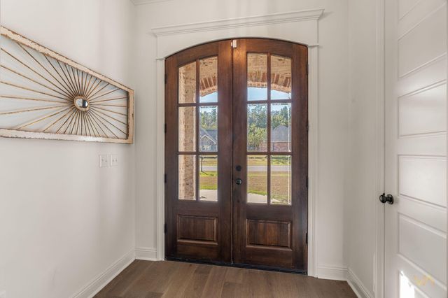 65 W Cadbury Ln., Hattiesburg, MS 39402