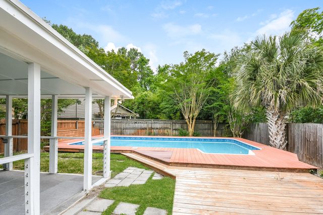 2054 Willowdale Court, Mount Pleasant, SC 29466