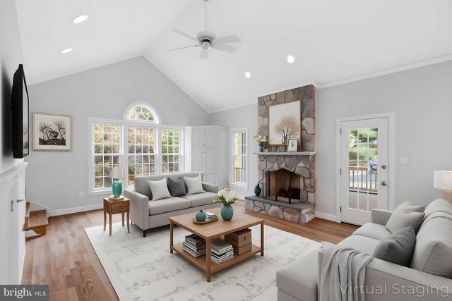 1200 CHADSWORTH CT, Mclean, VA 22102