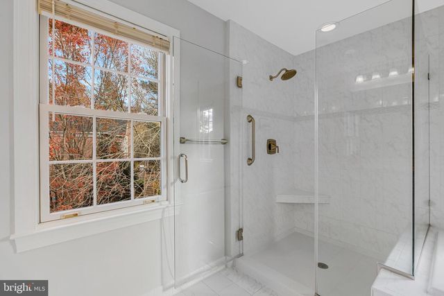 1200 CHADSWORTH CT, Mclean, VA 22102