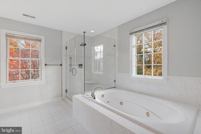 1200 CHADSWORTH CT, Mclean, VA 22102