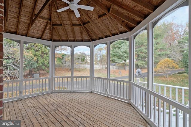 1200 CHADSWORTH CT, Mclean, VA 22102