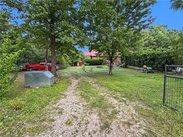 16564 Crowder Lane, Lead Hill, AR 72644