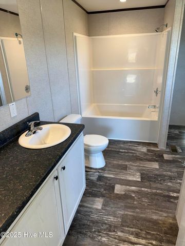 2227 Twisted Hickory Road, Elizabethtown, NC 28337