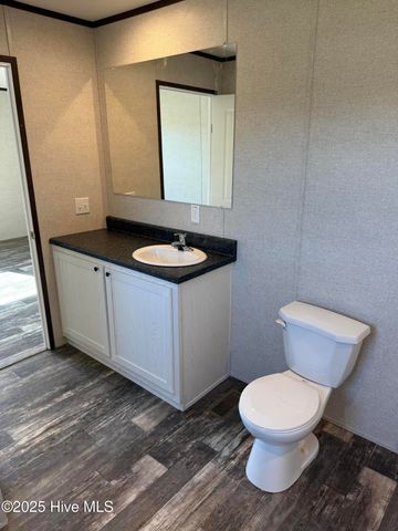 2227 Twisted Hickory Road, Elizabethtown, NC 28337