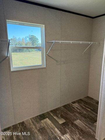 2227 Twisted Hickory Road, Elizabethtown, NC 28337