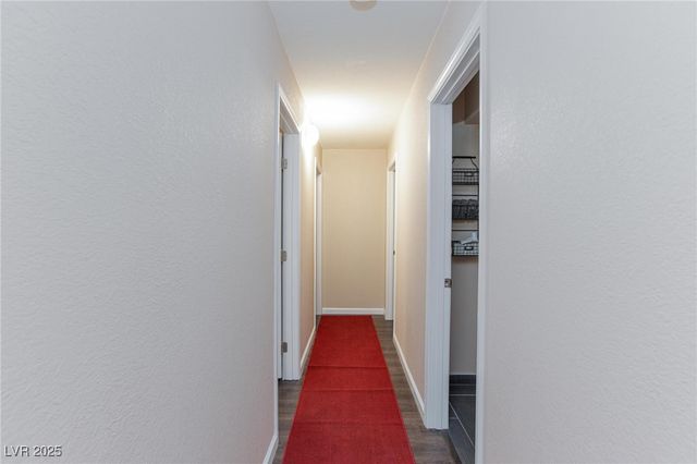 5077 Ridge Drive, Las Vegas, NV 89103