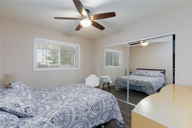 5077 Ridge Drive, Las Vegas, NV 89103