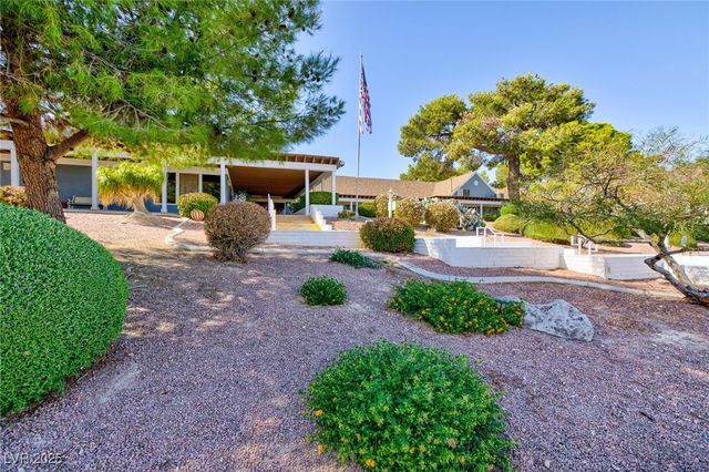 5077 Ridge Drive, Las Vegas, NV 89103