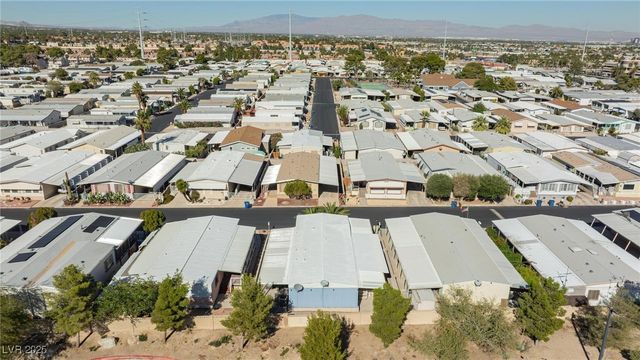 5077 Ridge Drive, Las Vegas, NV 89103