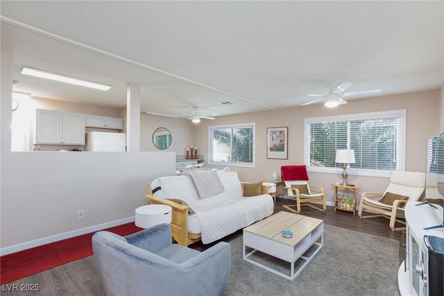 5077 Ridge Drive, Las Vegas, NV 89103