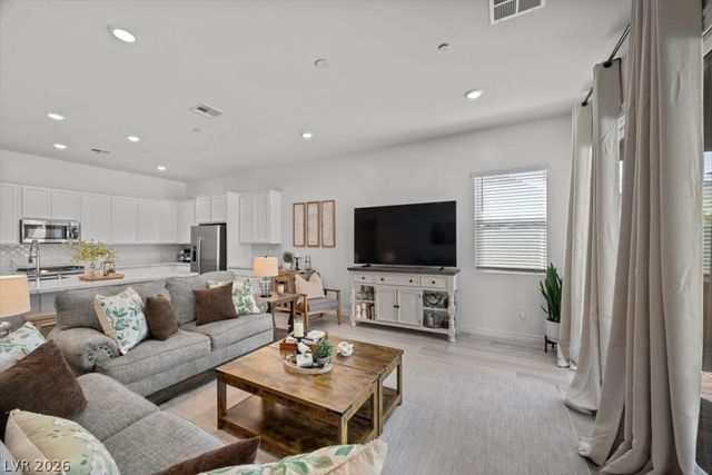 88 Reverie Heights Avenue, Henderson, NV 89011