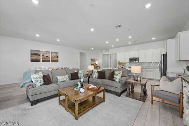 88 Reverie Heights Avenue, Henderson, NV 89011