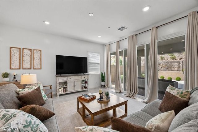 88 Reverie Heights Avenue, Henderson, NV 89011