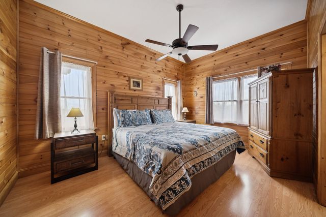 510 Wildflower Ridge Rd, Gatlinburg, TN 37738