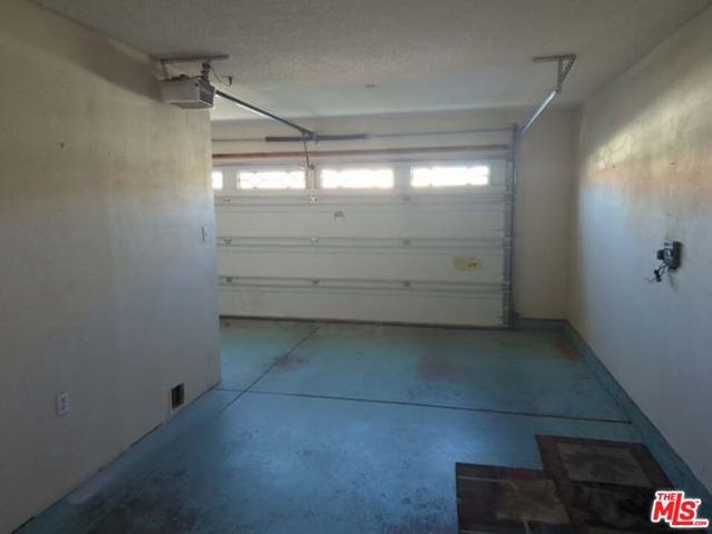 37058 Waterman Avenue, Palmdale, CA 93550