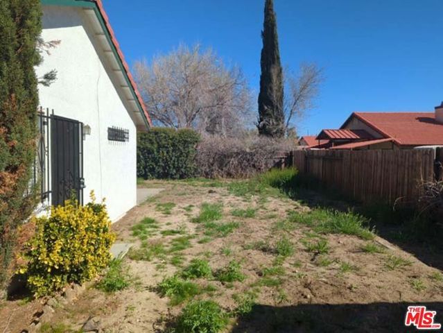 37058 Waterman Avenue, Palmdale, CA 93550