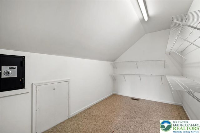 2504 Rolling Green Drive, Lower Macungie Twp, PA 18062