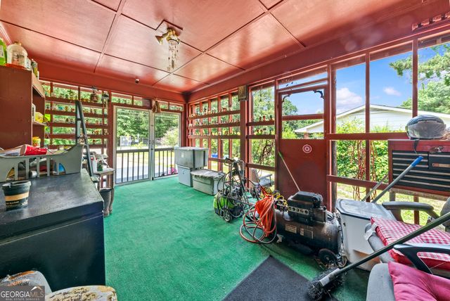564 Peters Street, Statham, GA 30666