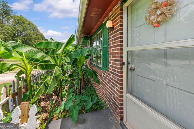 564 Peters Street, Statham, GA 30666