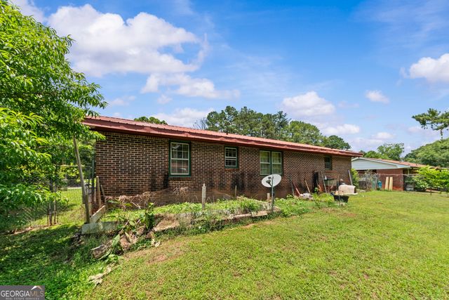 564 Peters Street, Statham, GA 30666