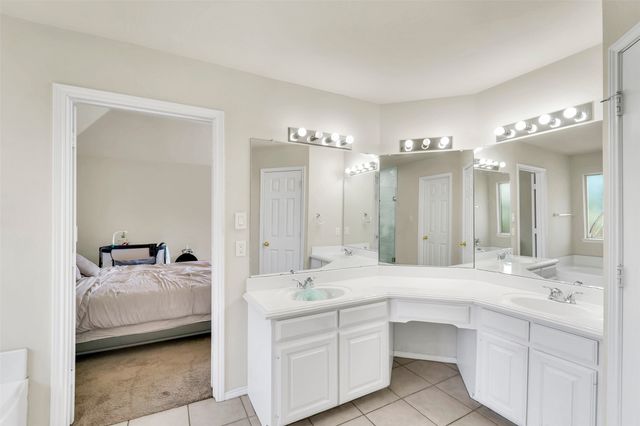 6707 Classen Trail, Arlington, TX 76002
