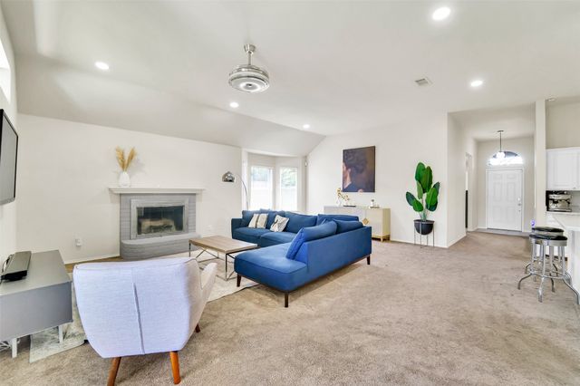 6707 Classen Trail, Arlington, TX 76002