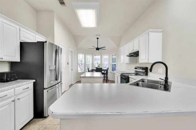 6707 Classen Trail, Arlington, TX 76002