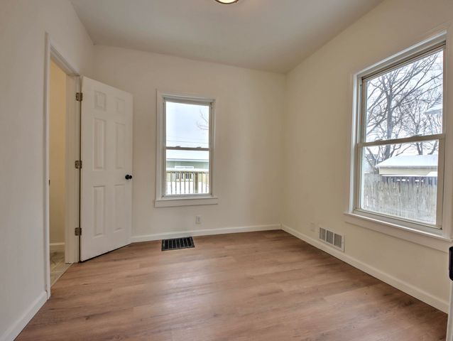 421 Kenwood Street, La Porte, IN 46350