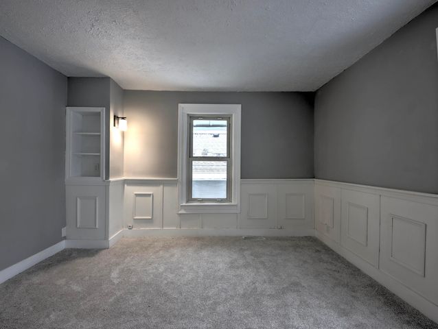 421 Kenwood Street, La Porte, IN 46350