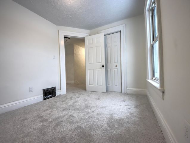 421 Kenwood Street, La Porte, IN 46350