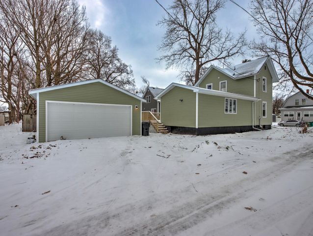 421 Kenwood Street, La Porte, IN 46350