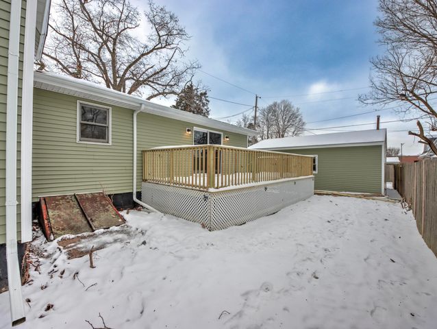 421 Kenwood Street, La Porte, IN 46350