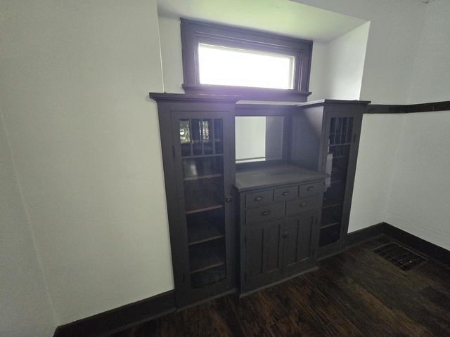 128 Hinman AVENUE, Waukesha, WI 53186