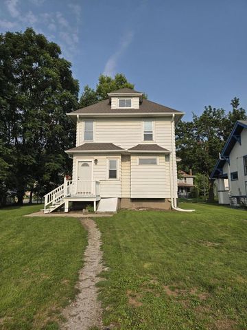 128 Hinman AVENUE, Waukesha, WI 53186