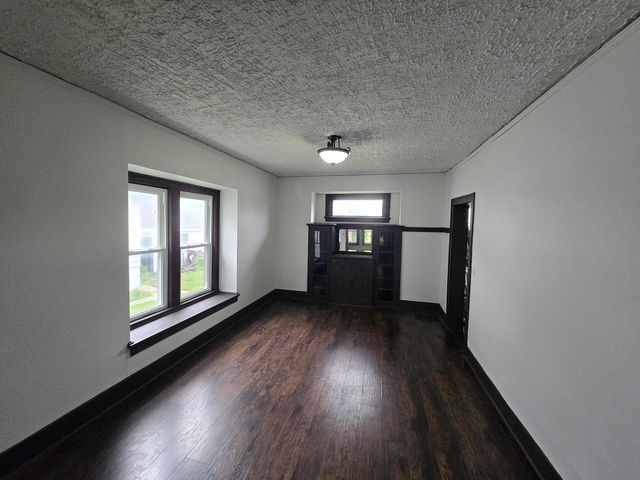 128 Hinman AVENUE, Waukesha, WI 53186