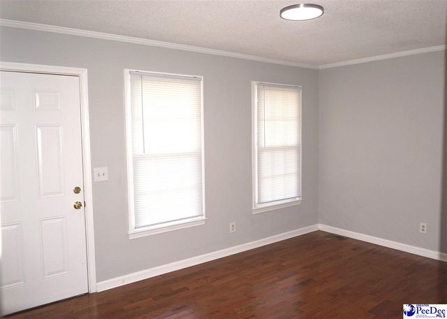 101 Sumter St, Manning, SC 29102