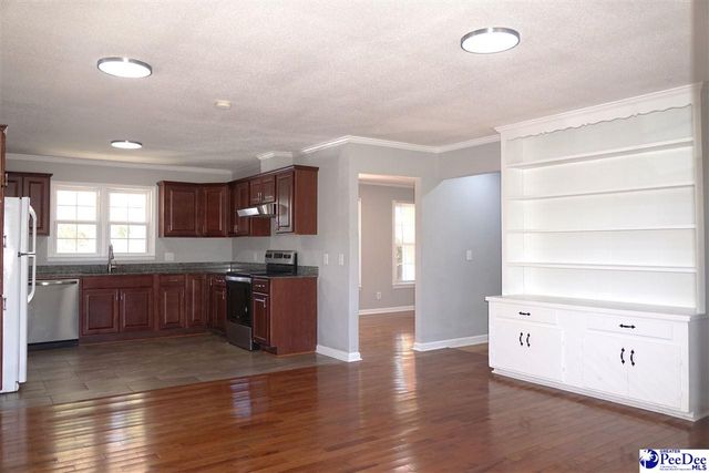 101 Sumter St, Manning, SC 29102