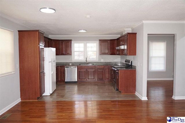 101 Sumter St, Manning, SC 29102