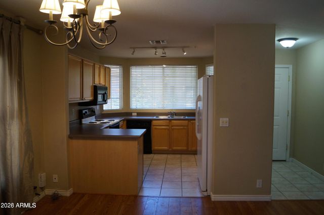 7650 E WILLIAMS Drive 1028, Scottsdale, AZ 85255