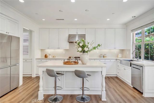104 Beechmont, Irvine, CA 92620