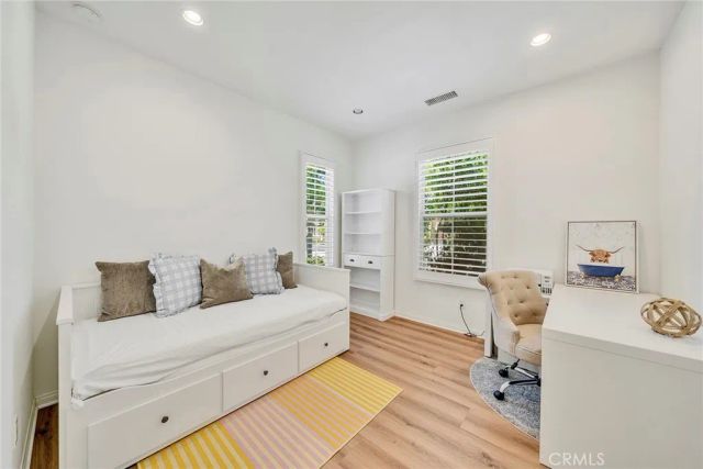 104 Beechmont, Irvine, CA 92620