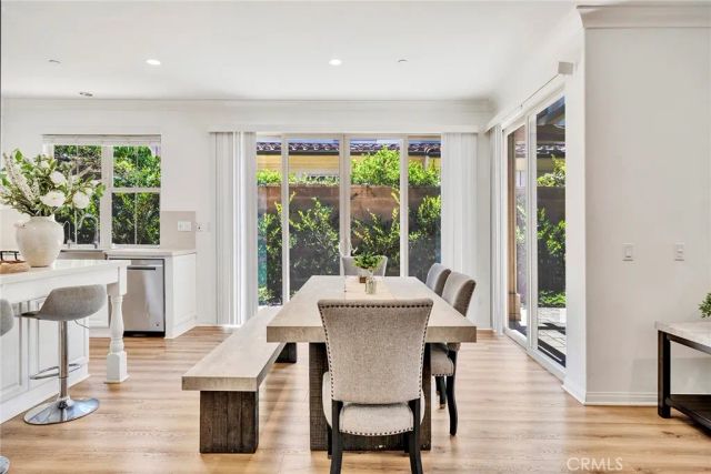 104 Beechmont, Irvine, CA 92620